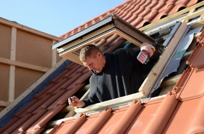 Pose de fenêtres de toit Velux à Santeau